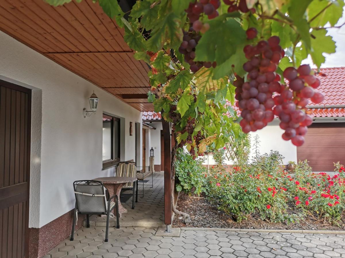 Ferienhaus Rosenhof Glaubitz Bagian luar foto