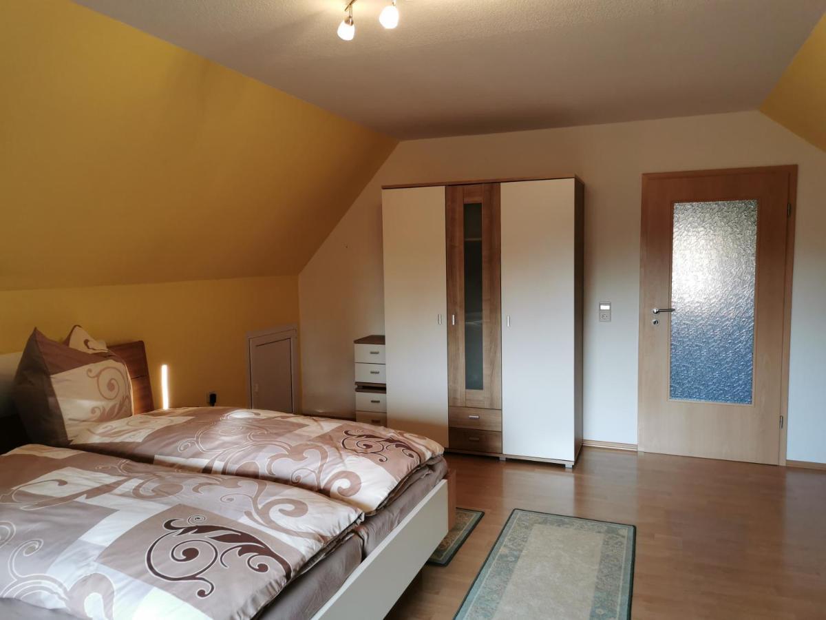 Ferienhaus Rosenhof Glaubitz Bagian luar foto