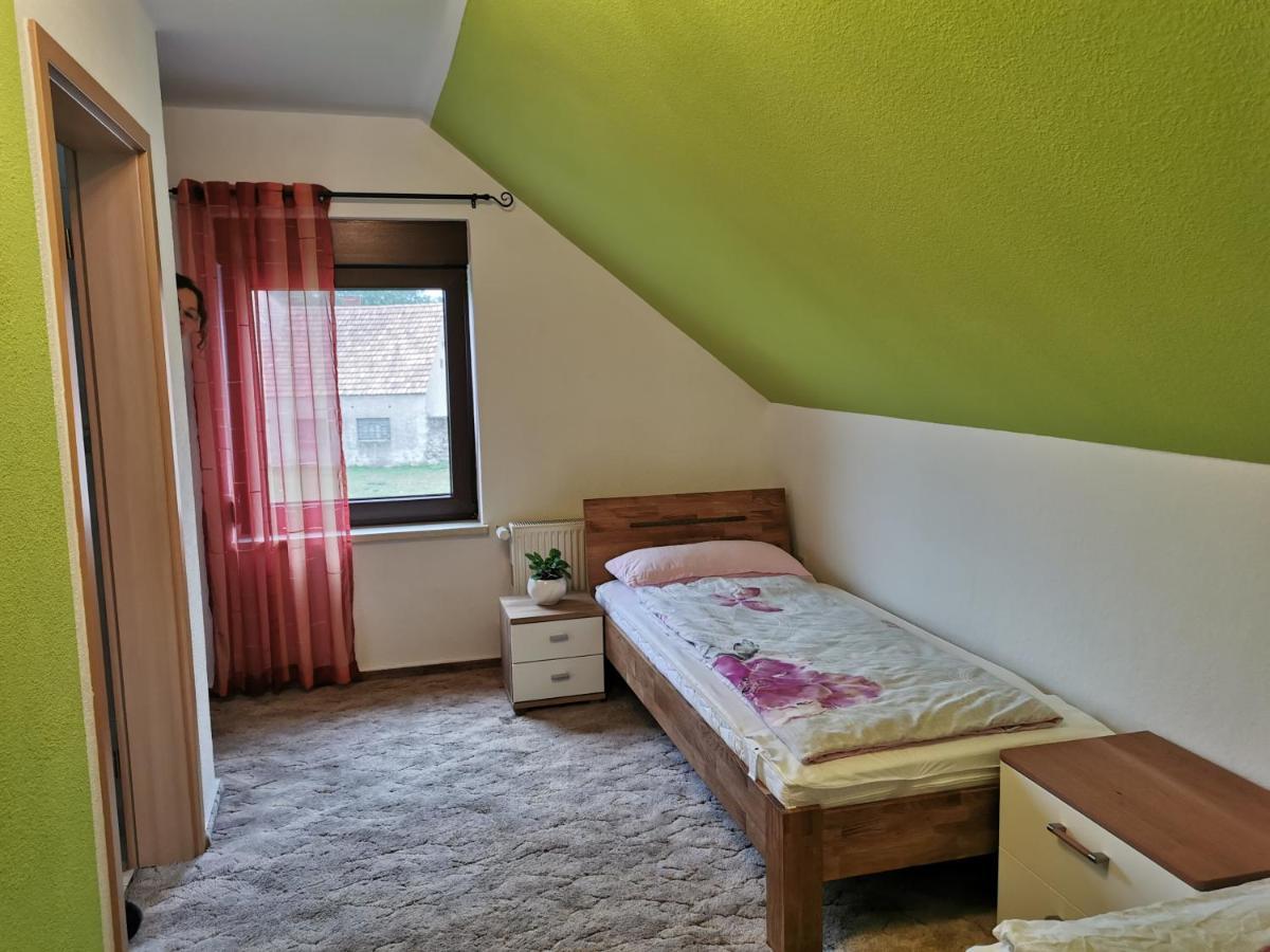 Ferienhaus Rosenhof Glaubitz Bagian luar foto